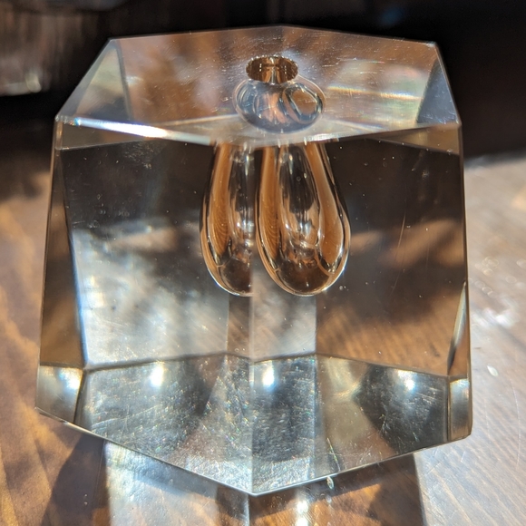 Petite, Mid-Century Modern, faceted crystal "Orchid" bud vase by Timo Sarpaneva - Picture 3 of 14